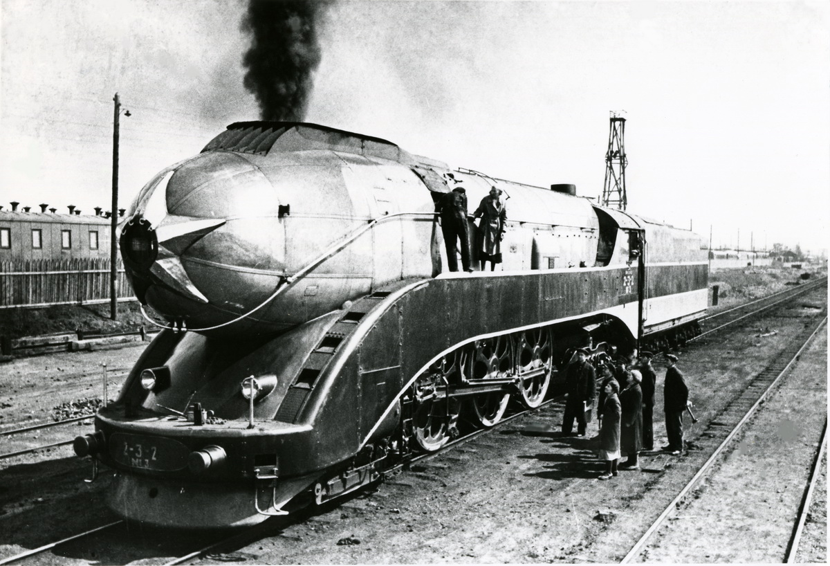 Streamline steamengine 2-3-2V USSR - Click Image to Close