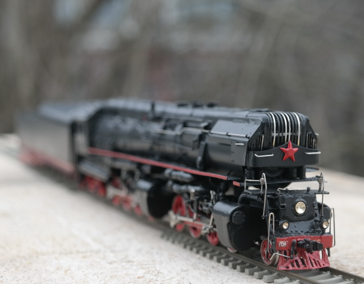 Soviet articulated locomotive P38. - Click Image to Close